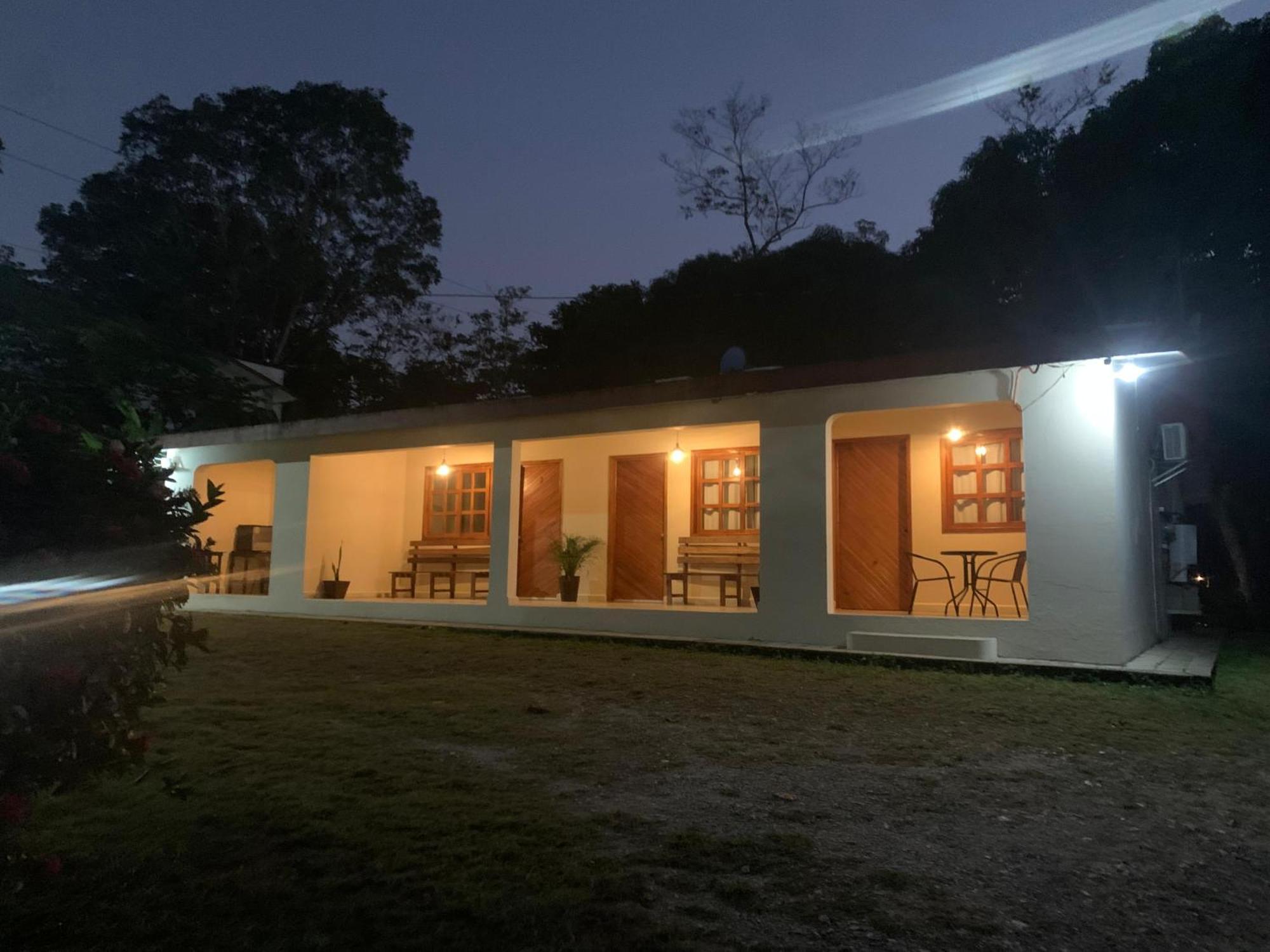 Hotel Quiloma Ranch パレンケ エクステリア 写真