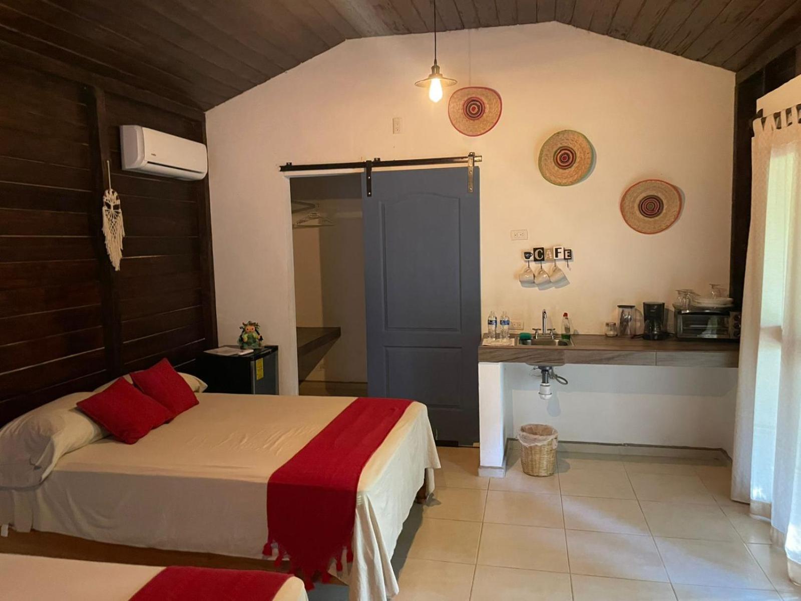 Hotel Quiloma Ranch パレンケ エクステリア 写真