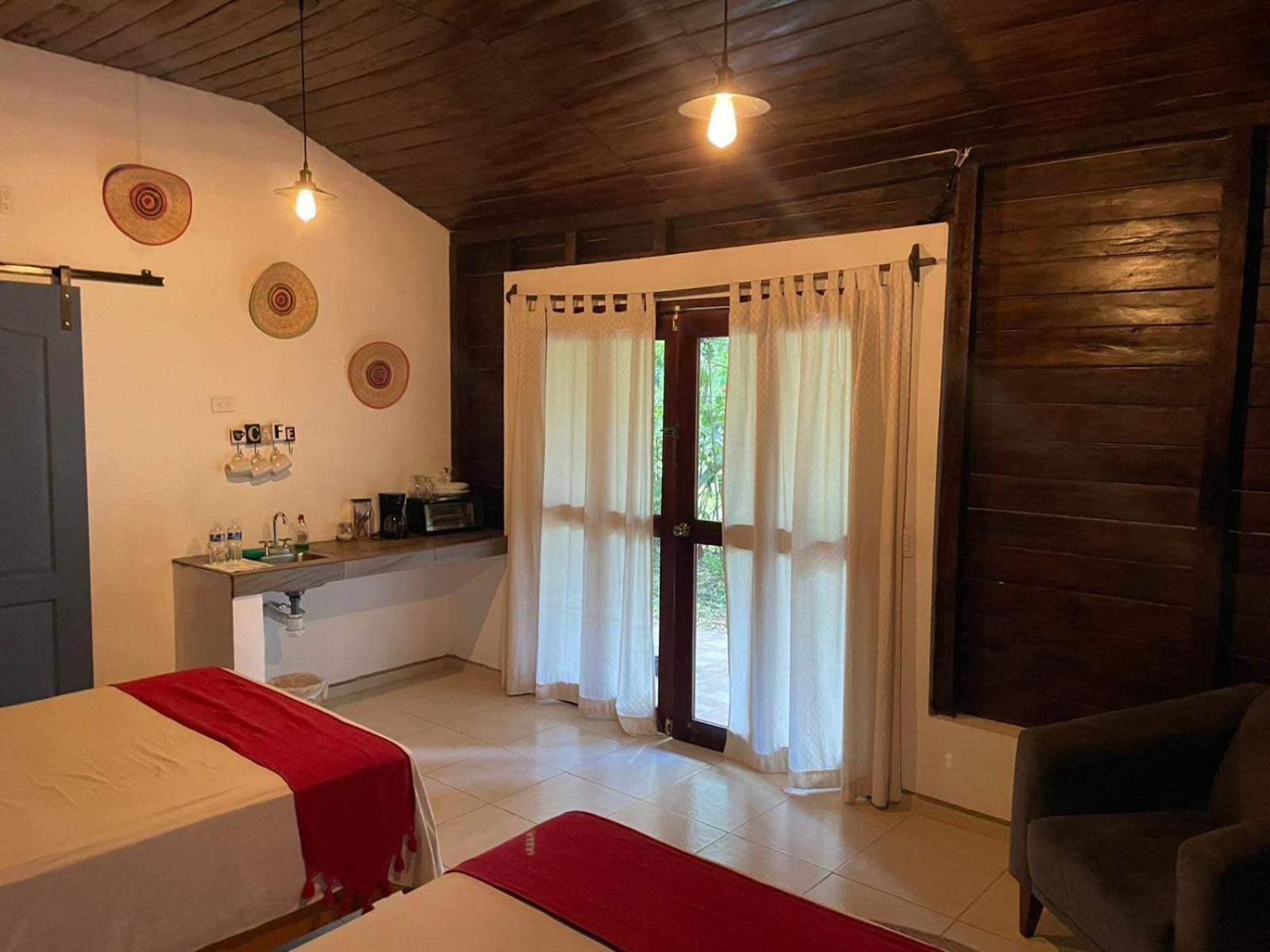 Hotel Quiloma Ranch パレンケ エクステリア 写真